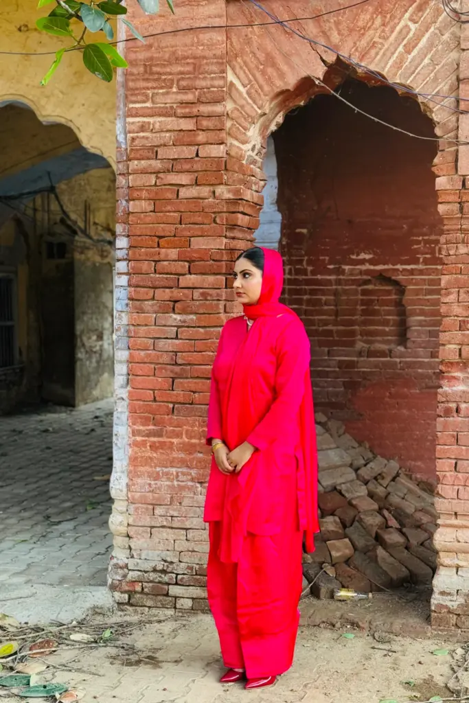 Pink-e-Maharani Farshi shalwar