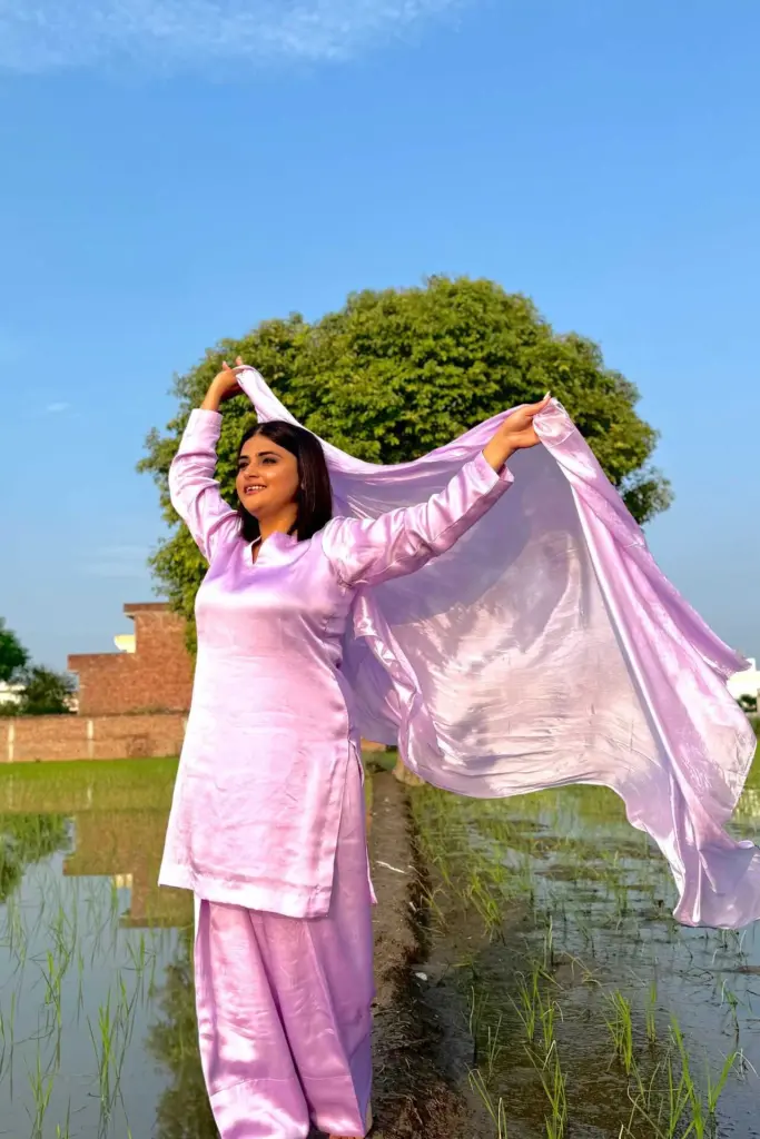 Lavender-e-Maharani Farshi shalwar