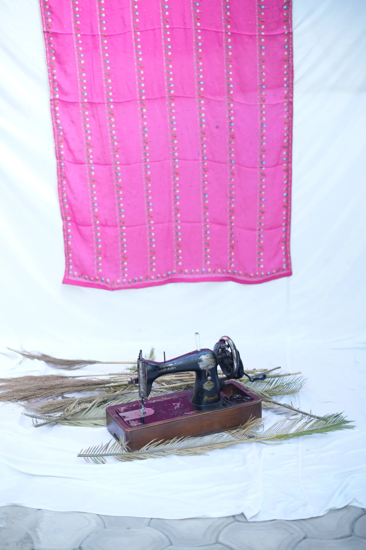 The Sindoori booti- Gul Phulkari - Image 1