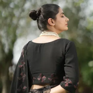 Andheri Royalty in Black - Image 3